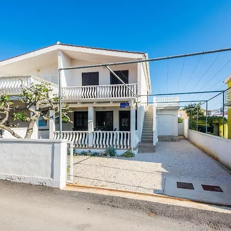 By The Sea - 18586 Apartment