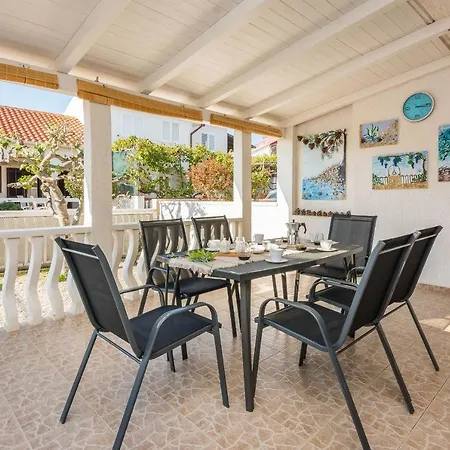 By The Sea - 18586 Apartment